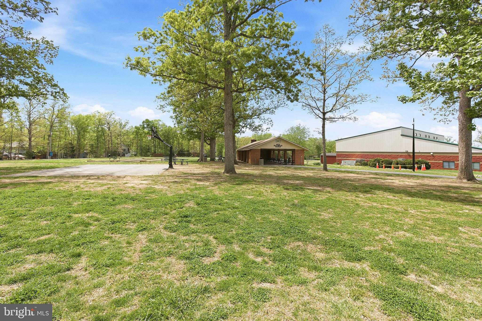 107 Sunset CT photo 43