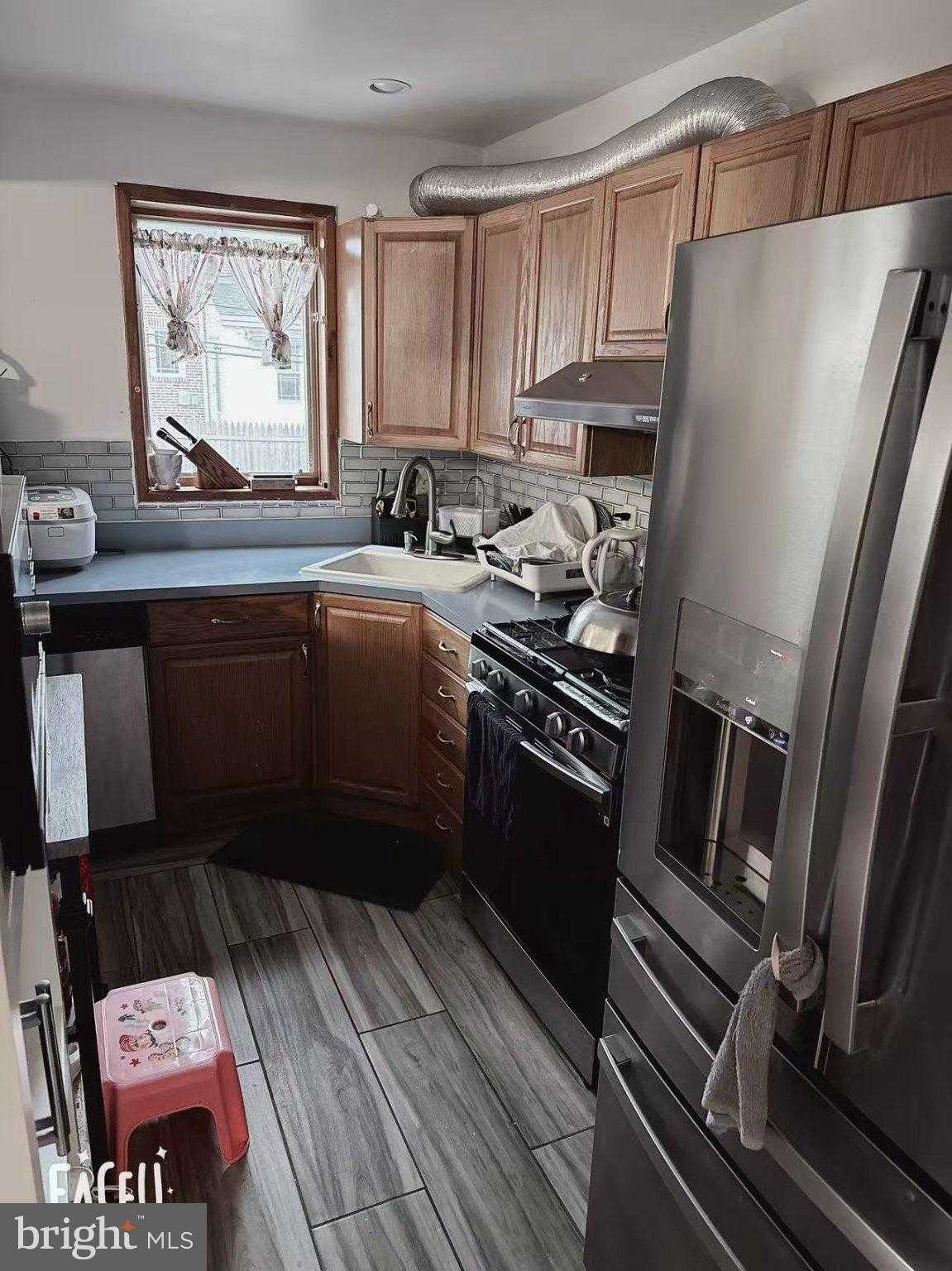 1833 Afton St photo 16