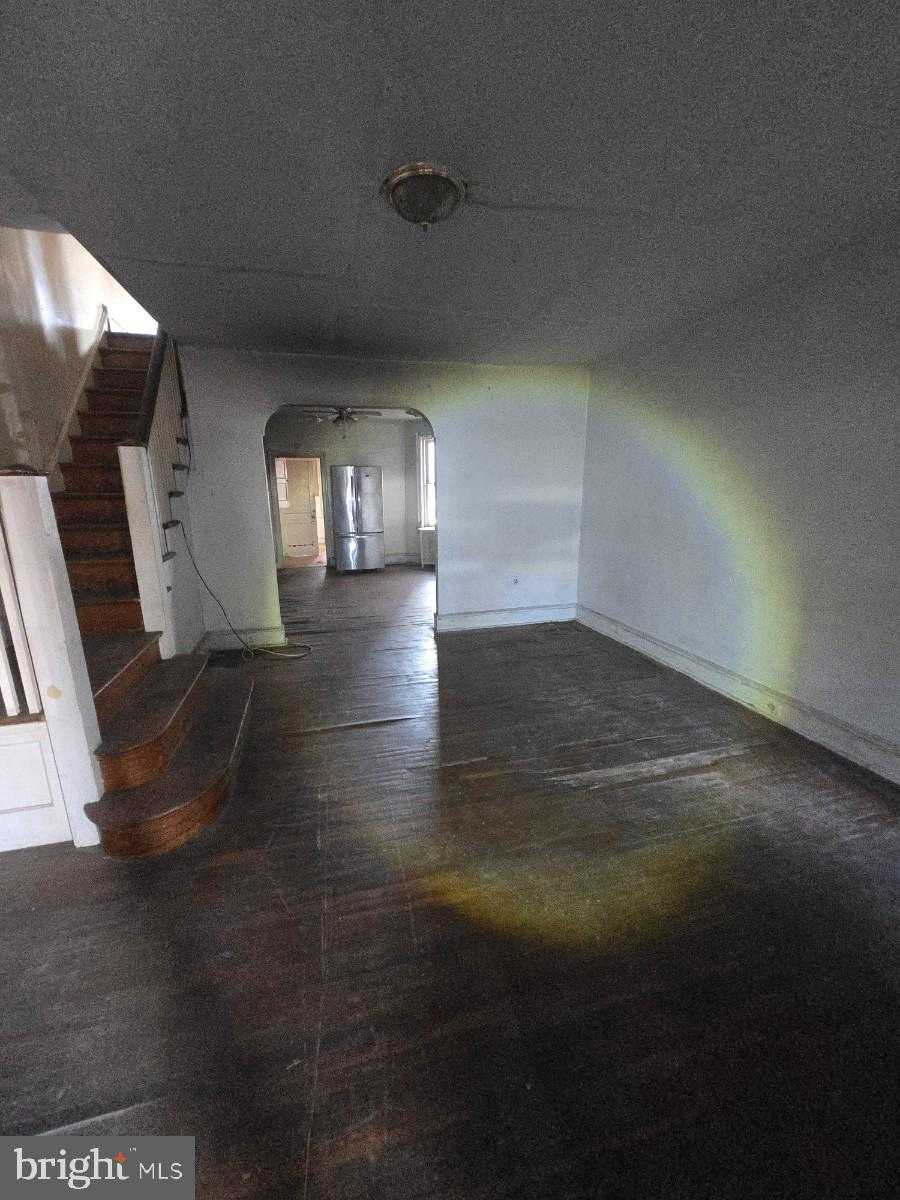 1026 W Olney Ave photo 9