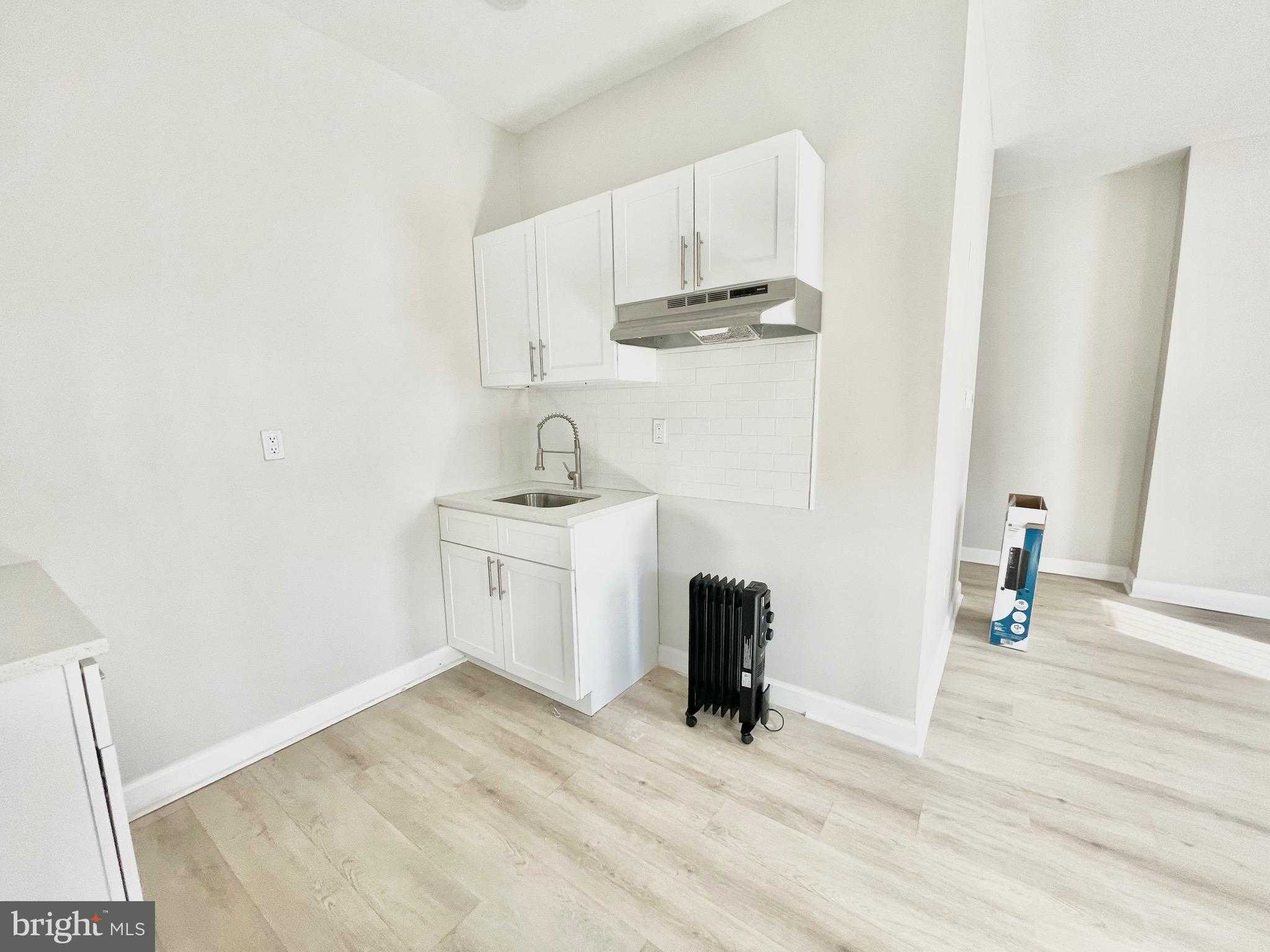 6227 Callowhill St photo 3