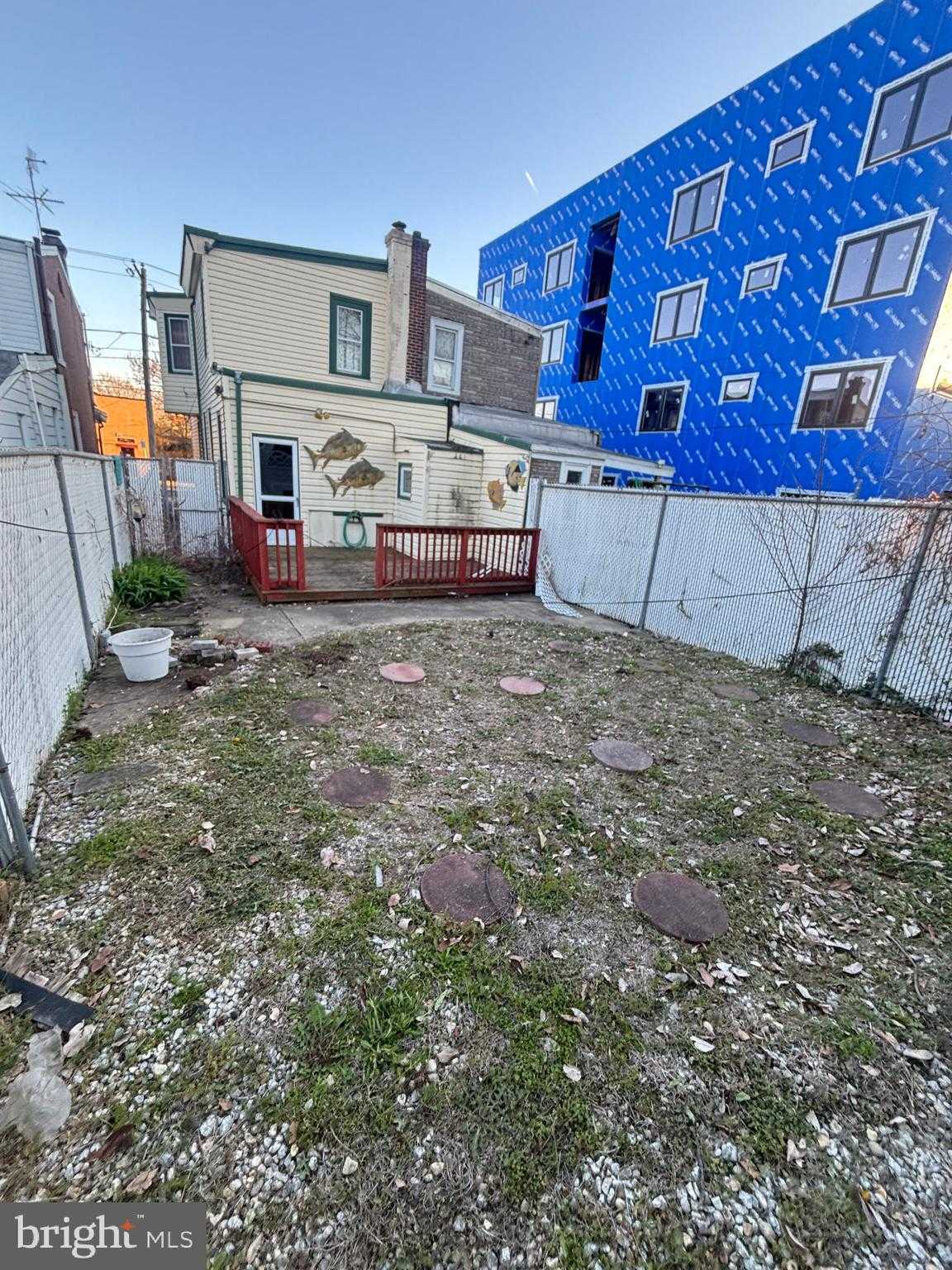 4614 Milnor St photo 2