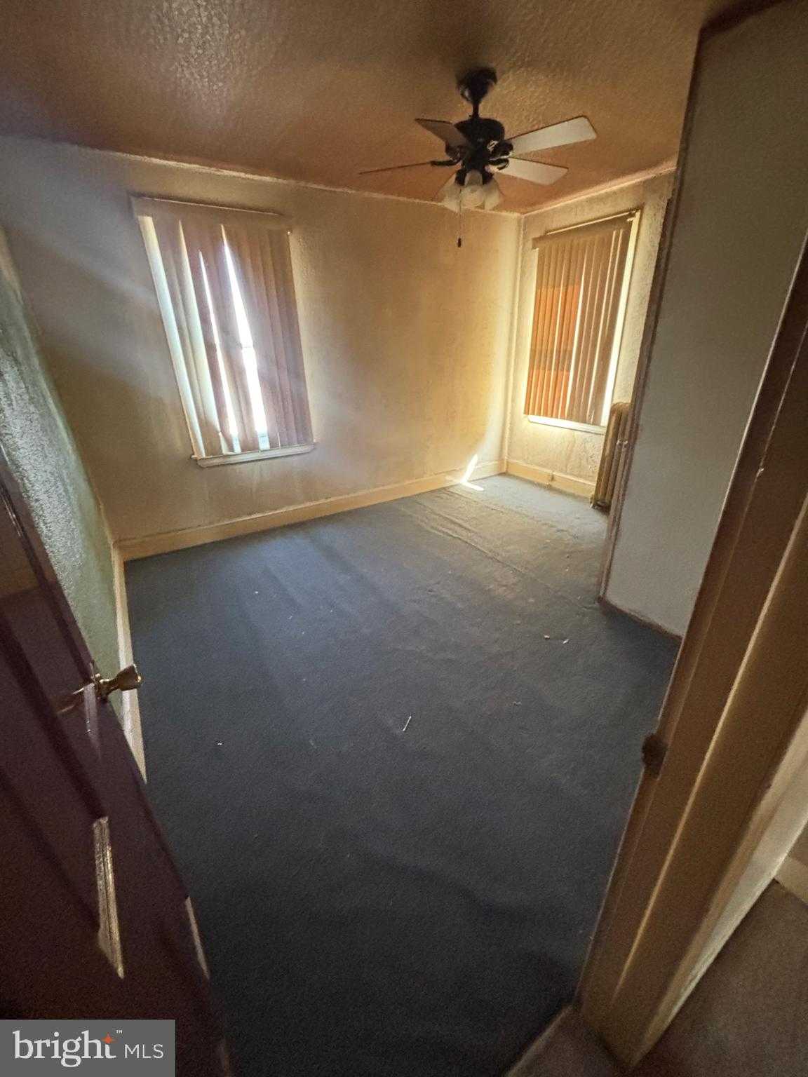 4614 Milnor St photo 7