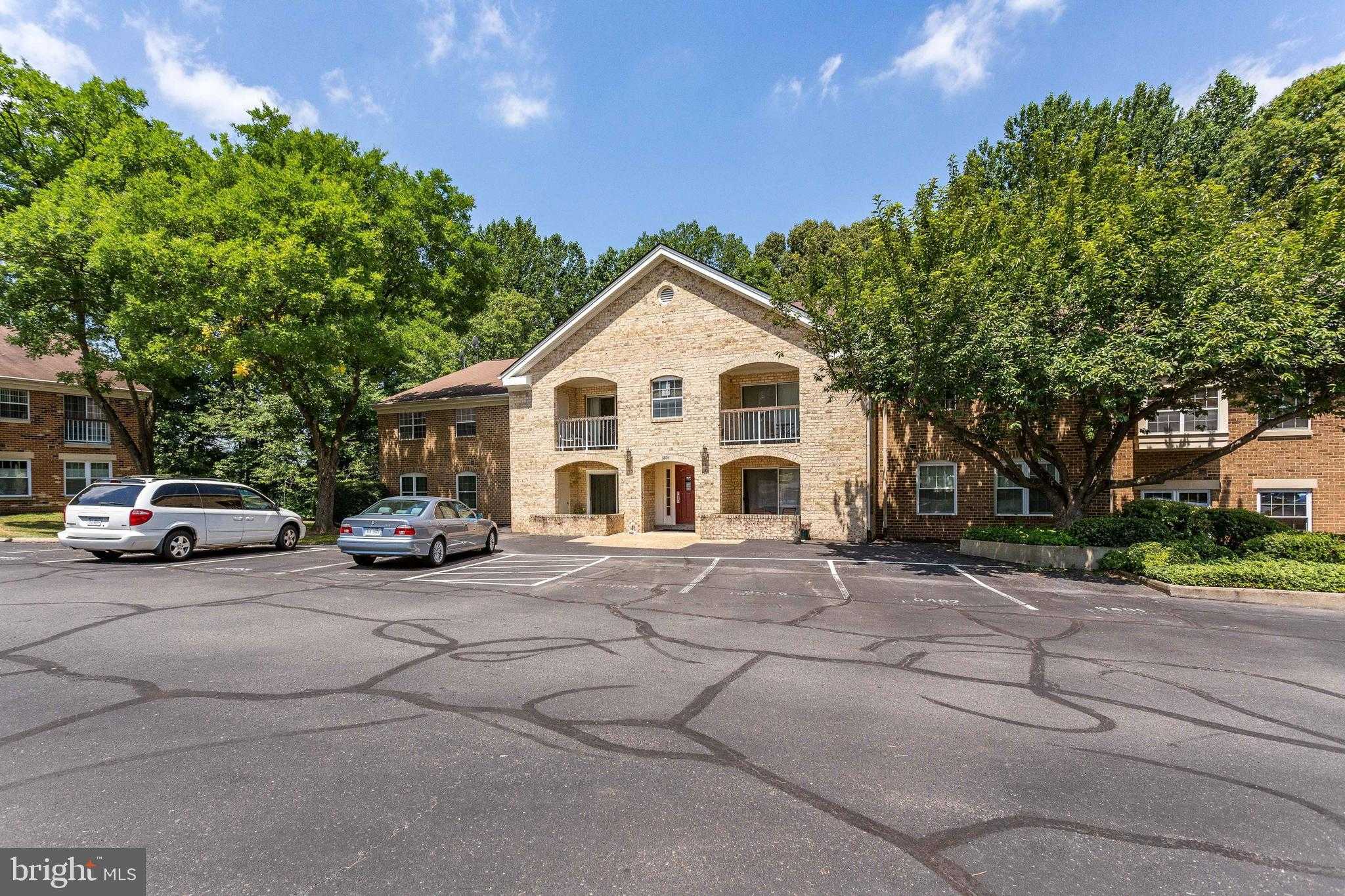 5804 Cove Landing Rd Apt 201