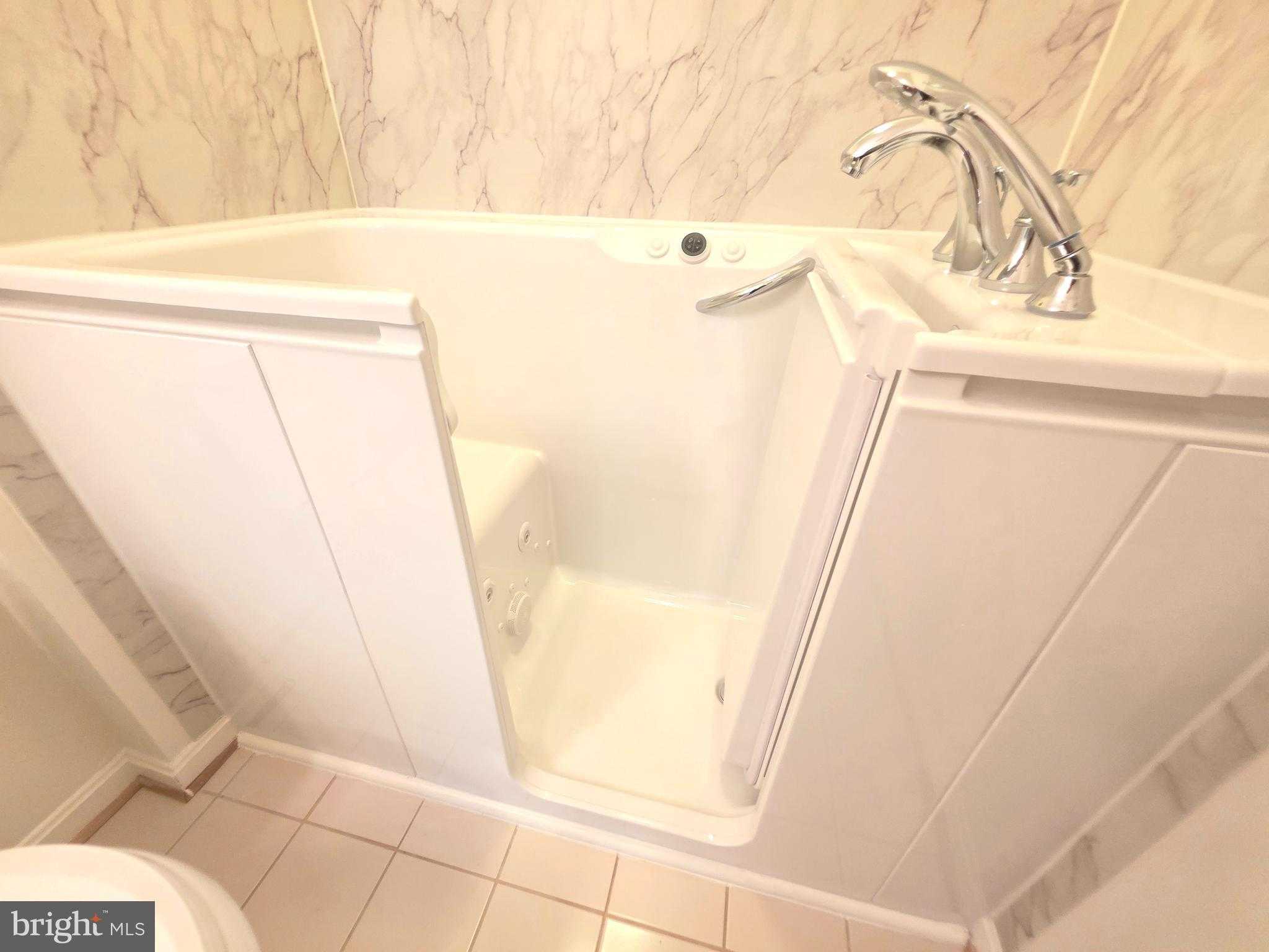 13501 Belle Chasse Blvd Unit 215 photo 29