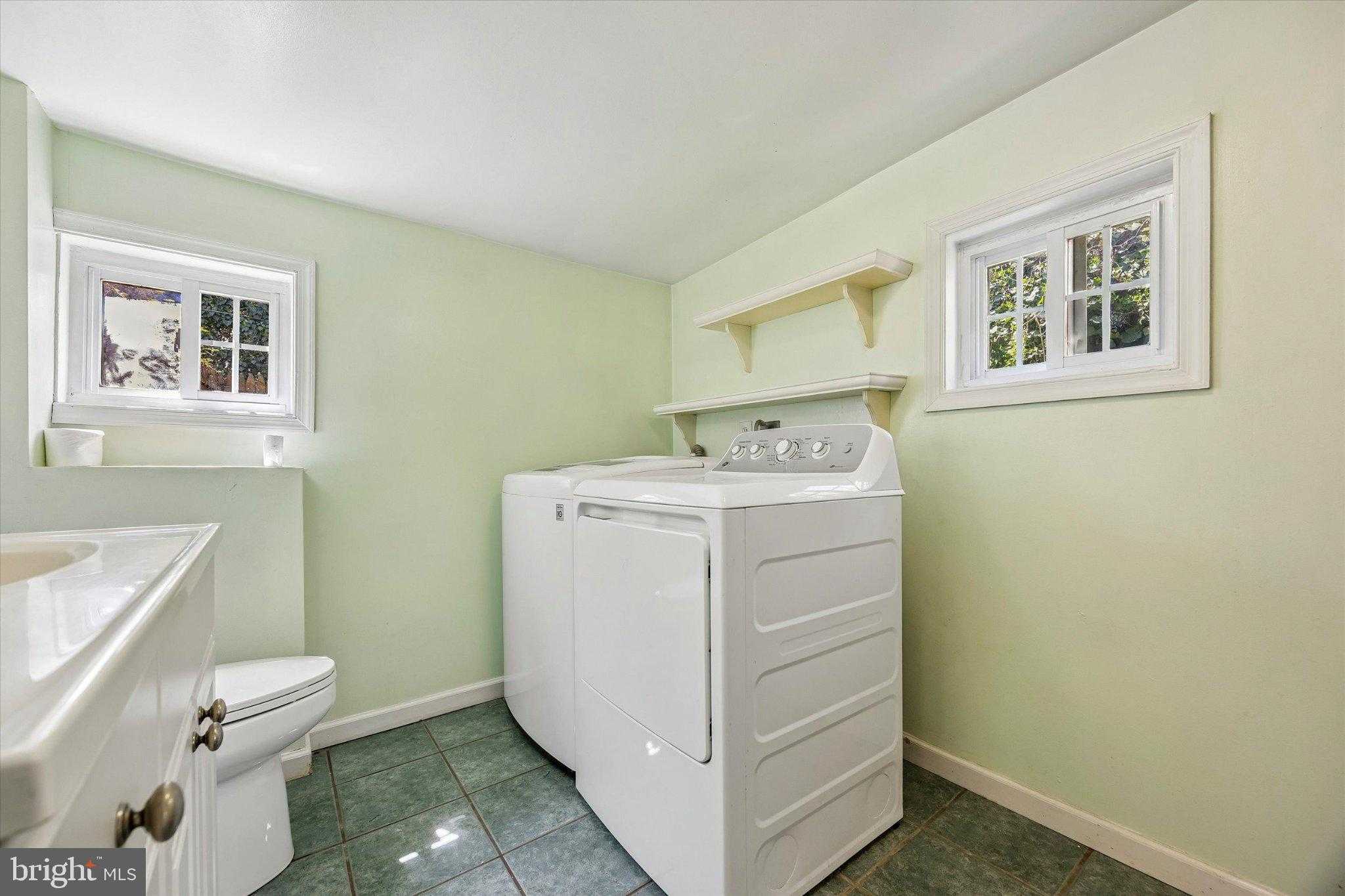 4334 Fleming St photo 12