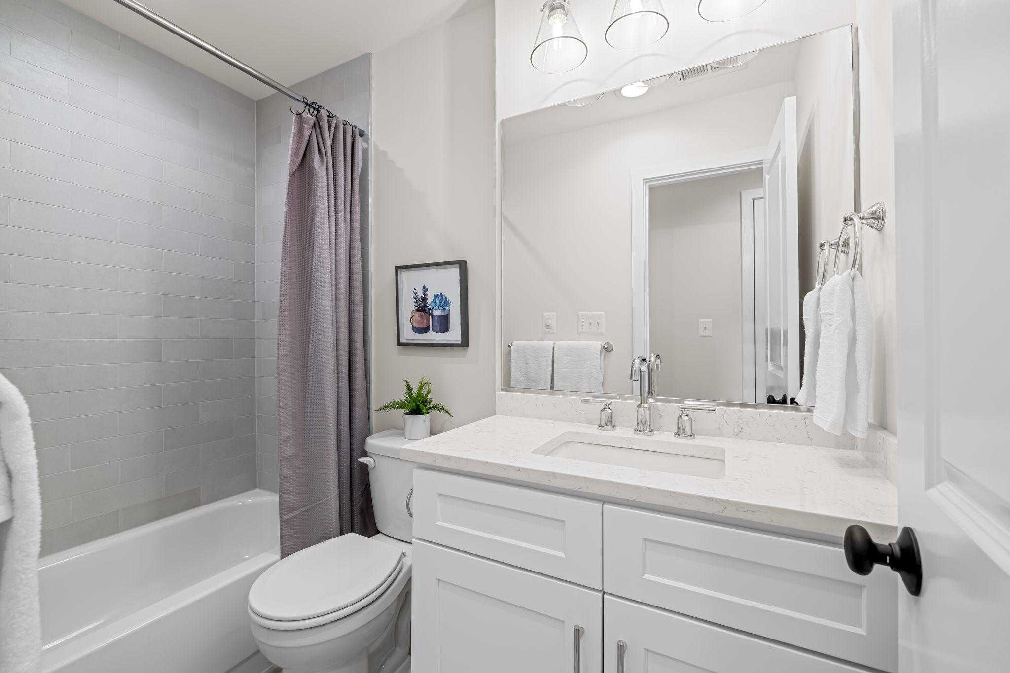 22 S Castle St photo 19