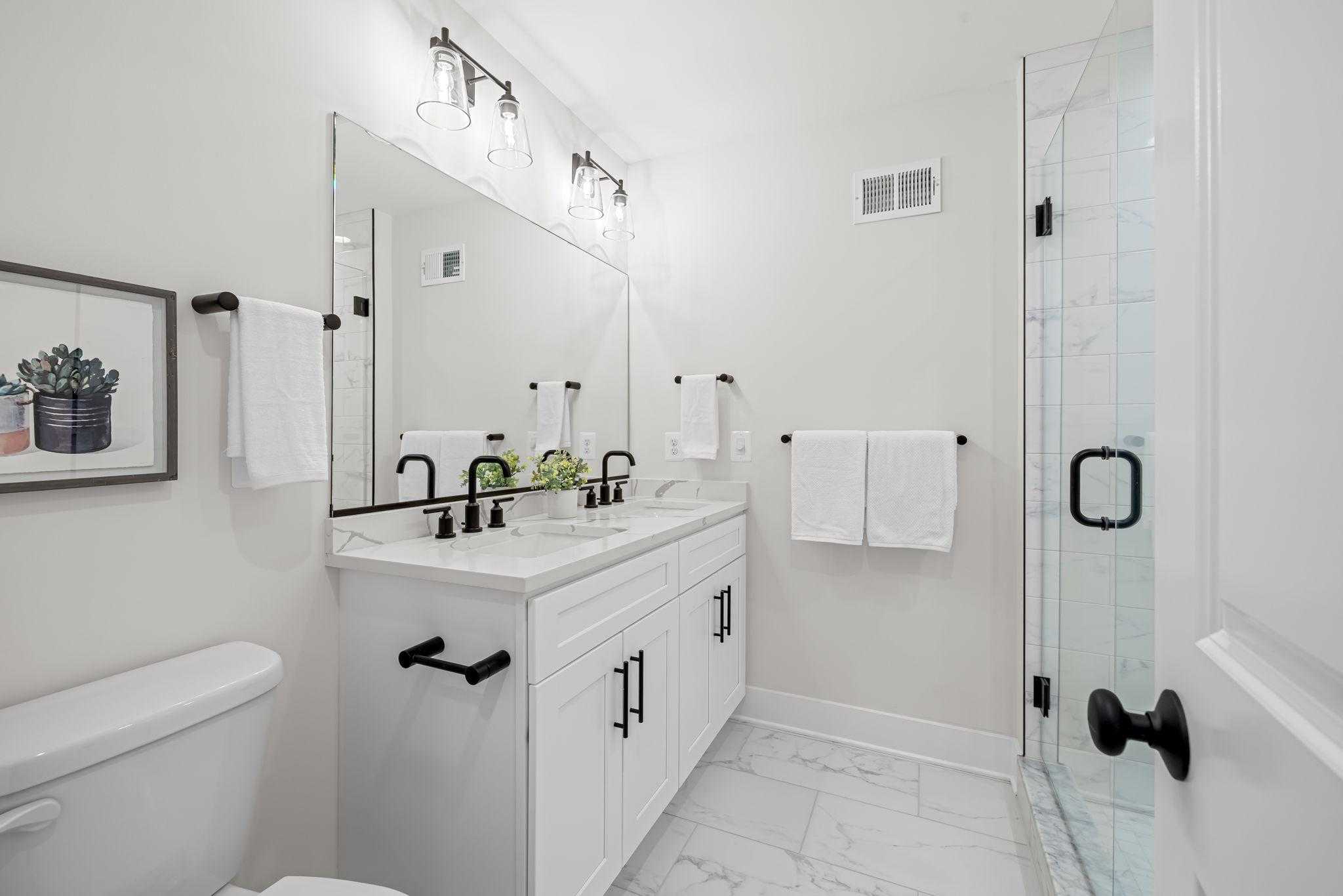 22 S Castle St photo 23