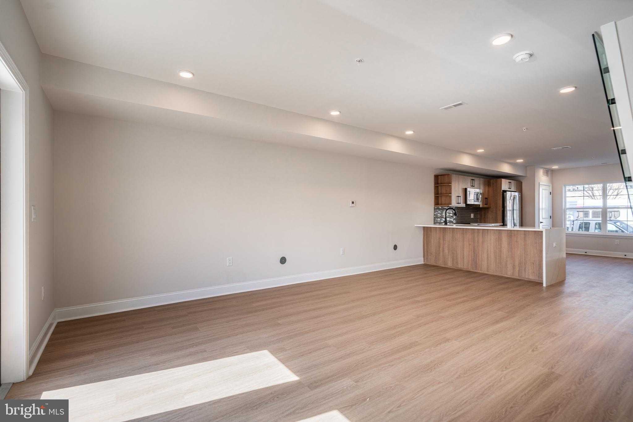 4013 Marilyn Dr photo 2