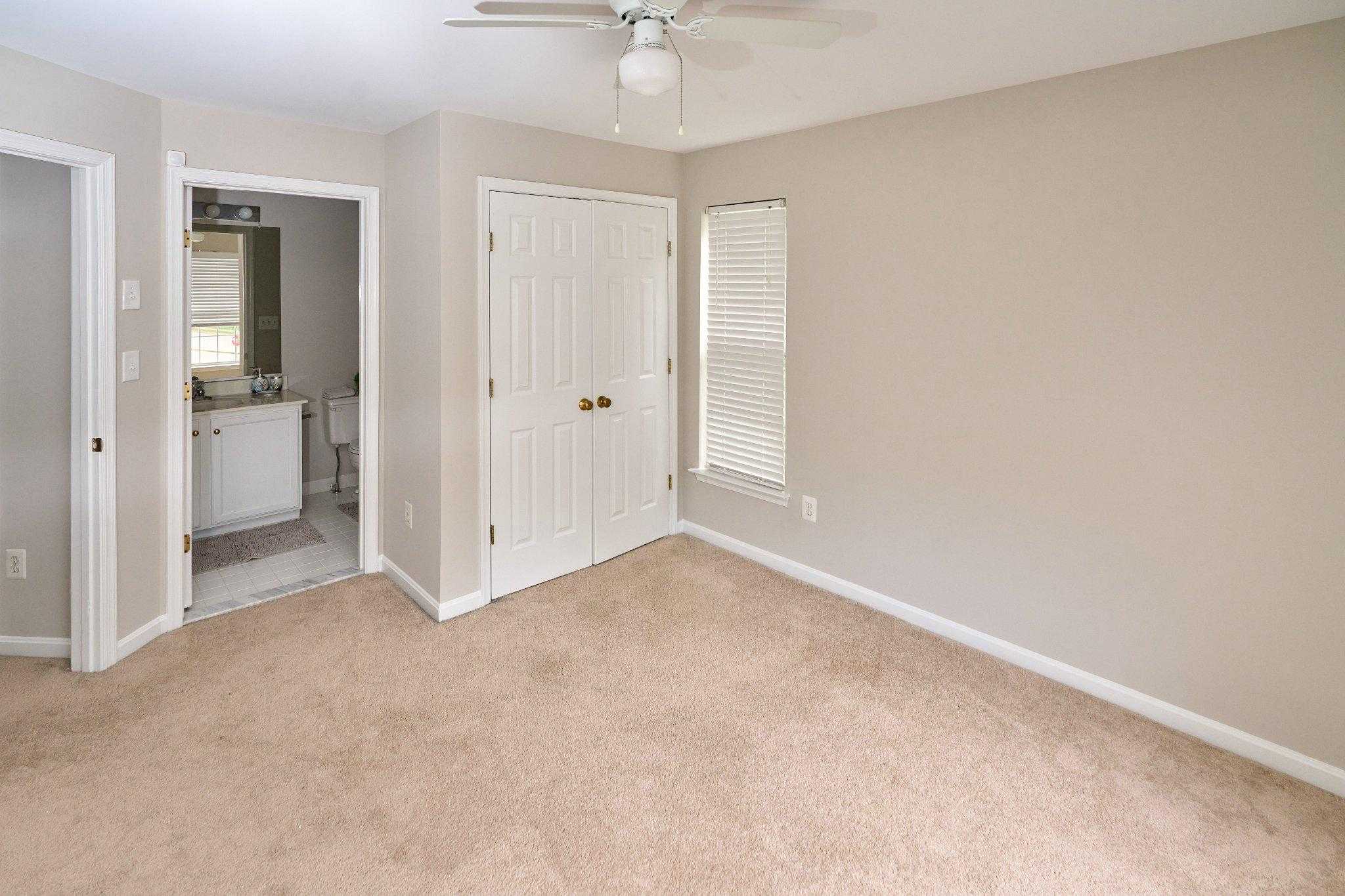 6604 Netties Ln photo 12