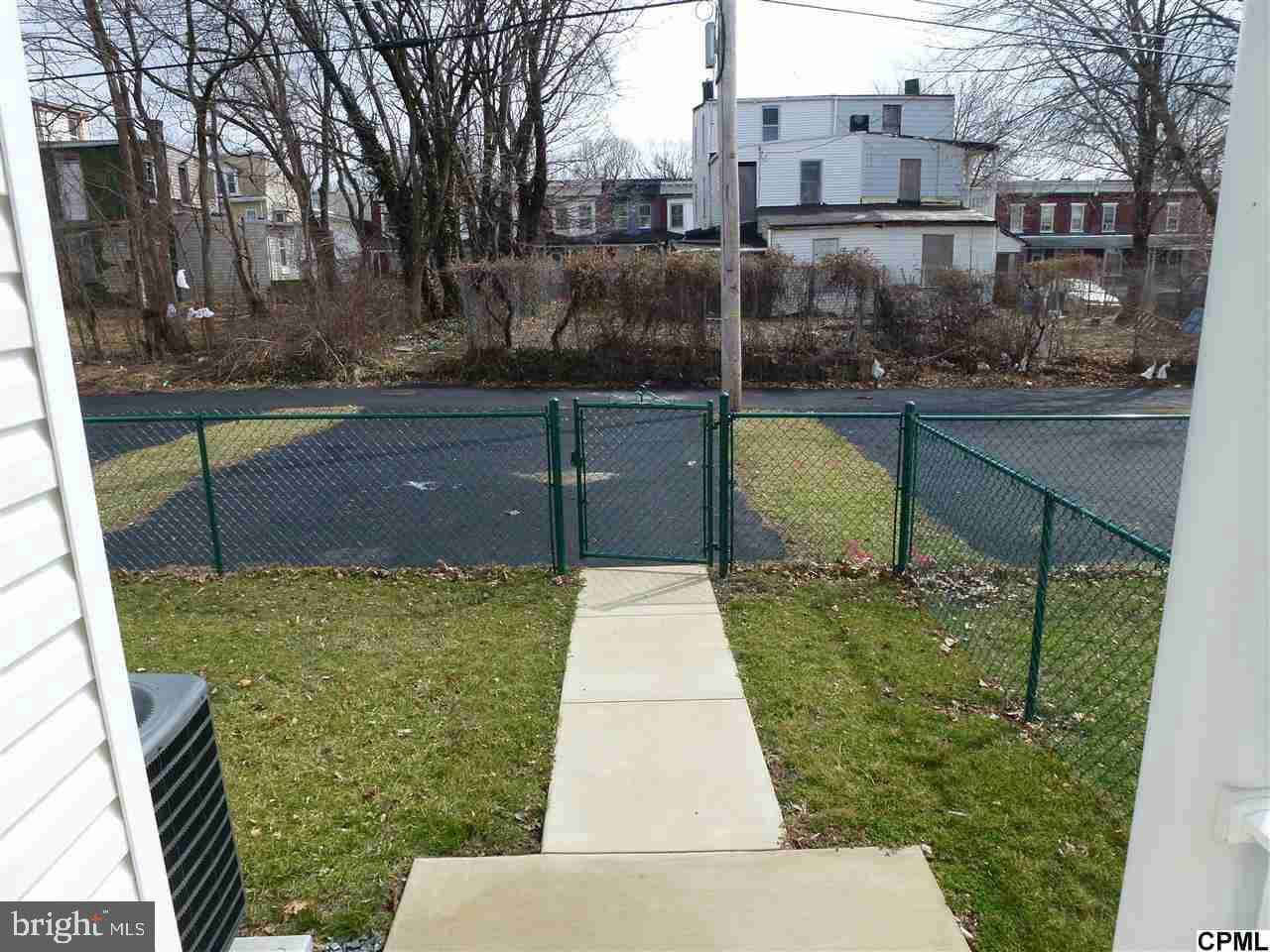 1521 Swatara Street photo 5