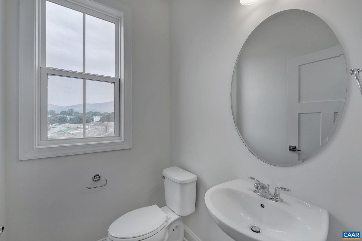 2066 Meyers Way photo 12