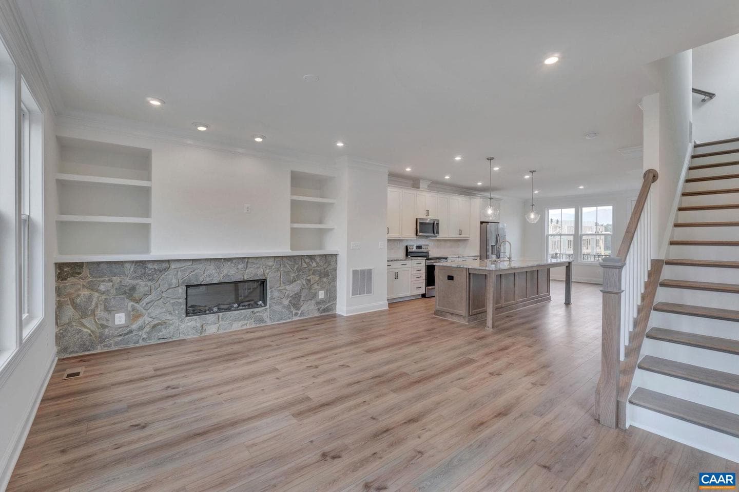 2066 Meyers Way photo 19