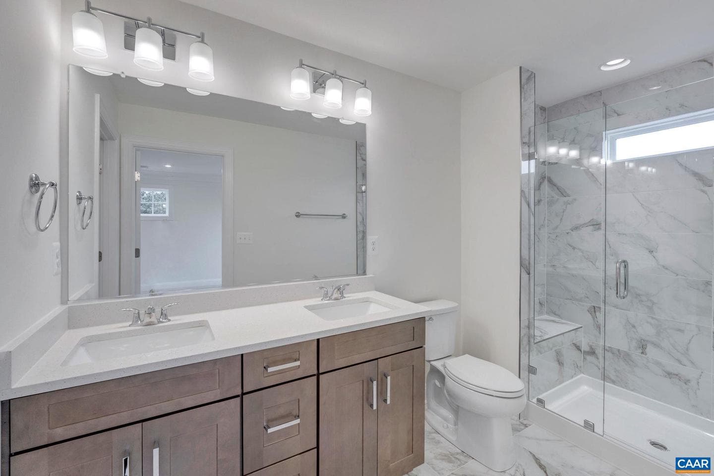 2066 Meyers Way photo 24