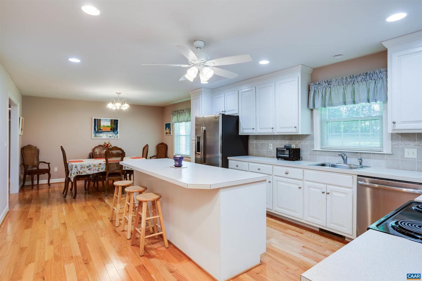 202 Smith Dr photo 13