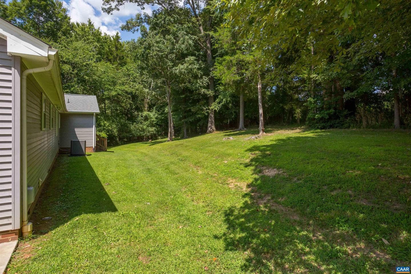 202 Smith Dr photo 6