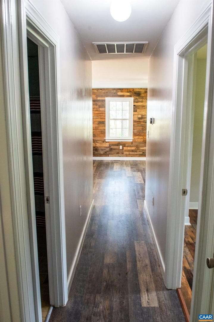 309 Richmond Ave photo 17