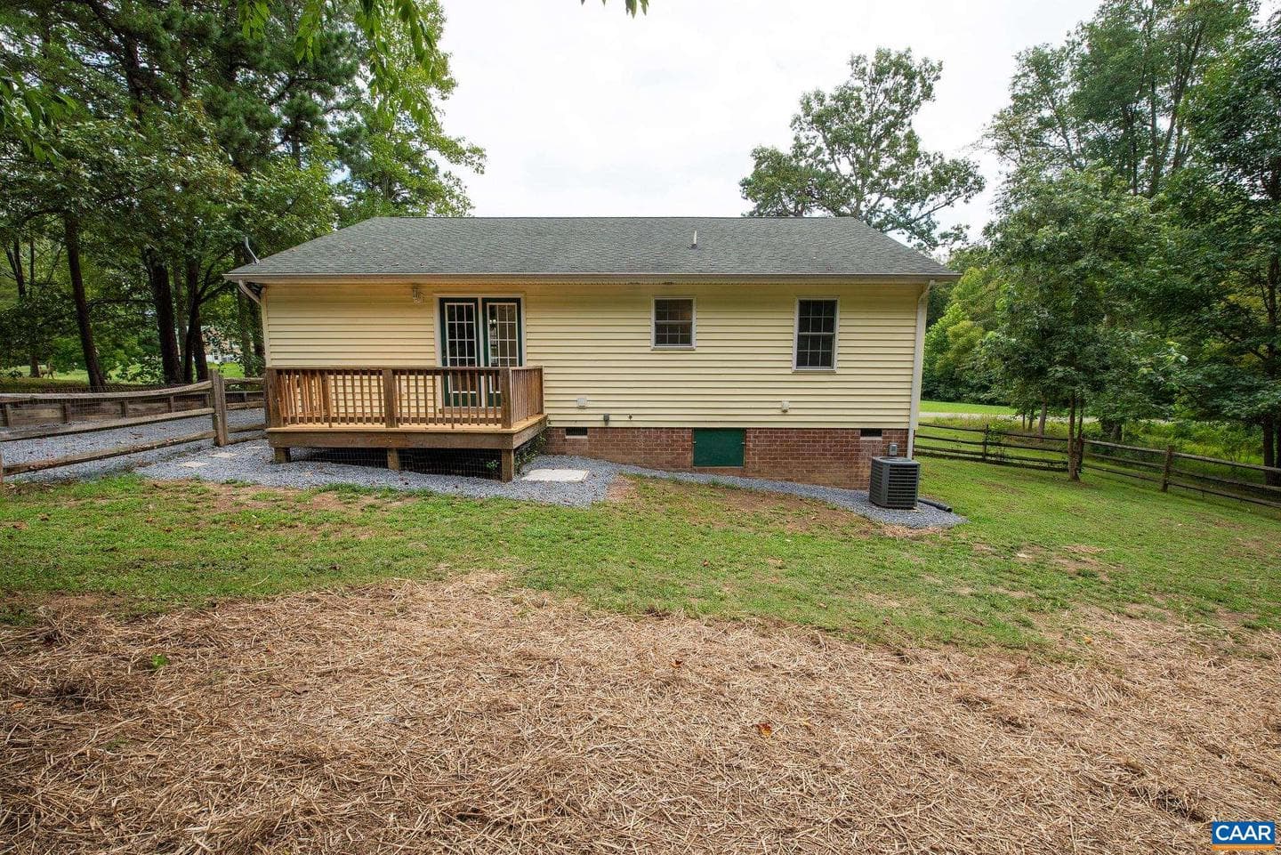 309 Richmond Ave photo 33