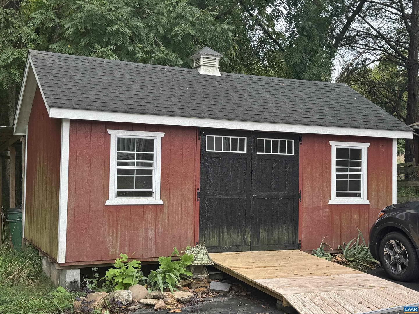 15684 West River Rd photo 18