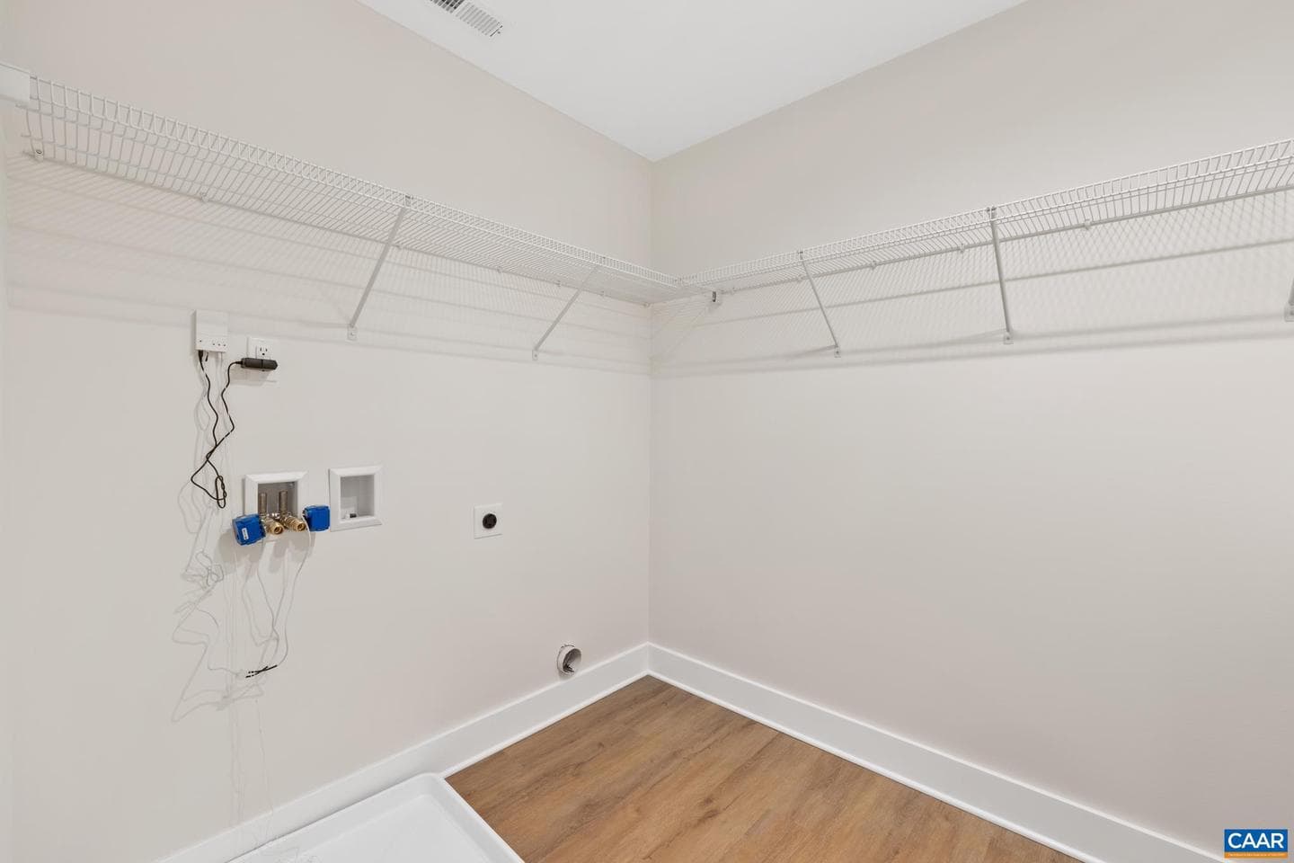 487 Kenwood Ln photo 36