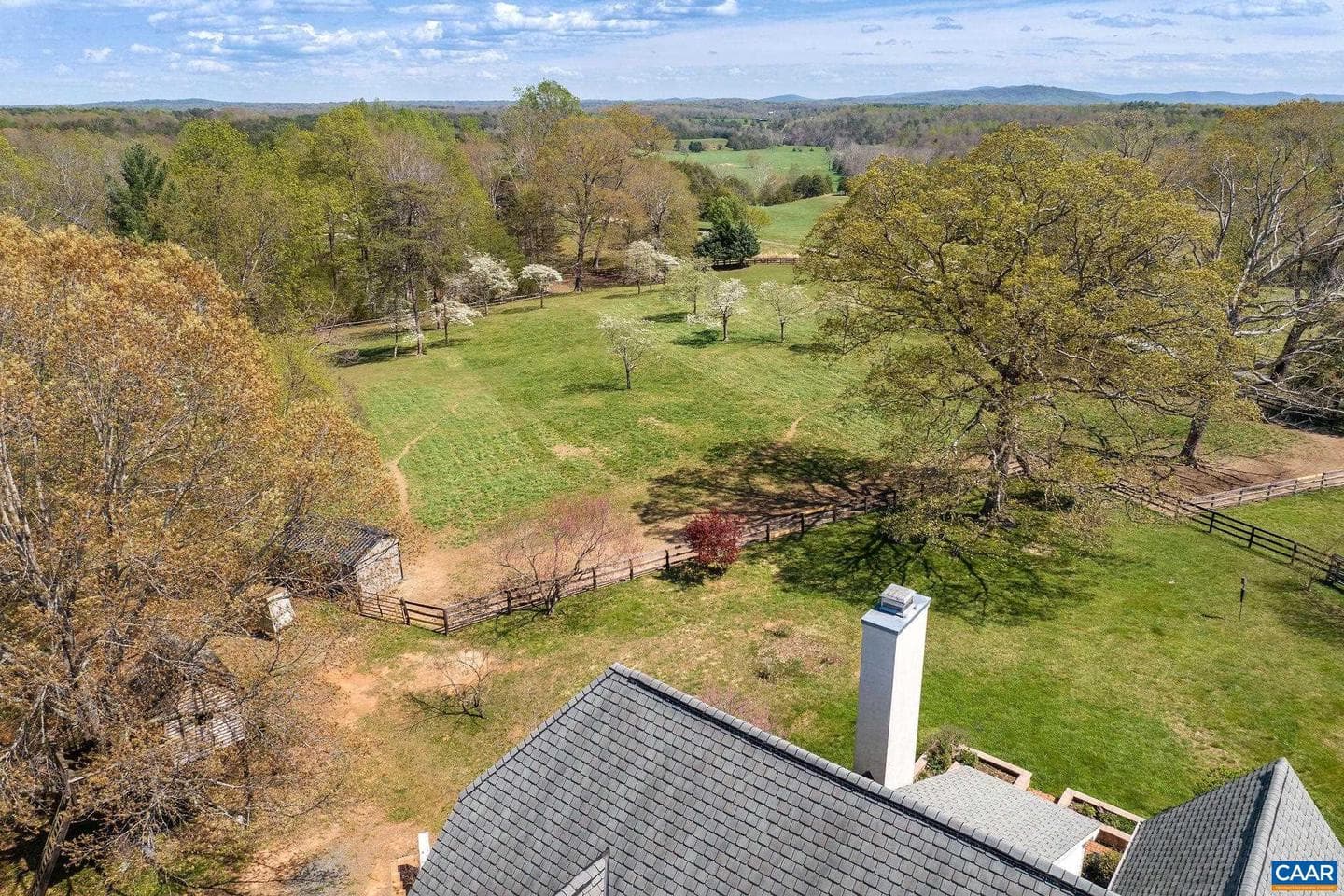 1074 Simmons Gap Rd photo 47