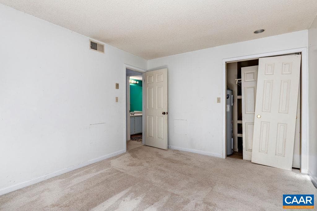 2025 Stone Ridge Condos photo 17
