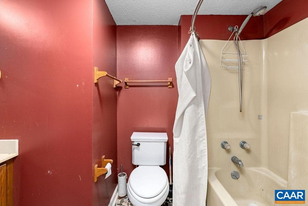 2025 Stone Ridge Condos photo 19