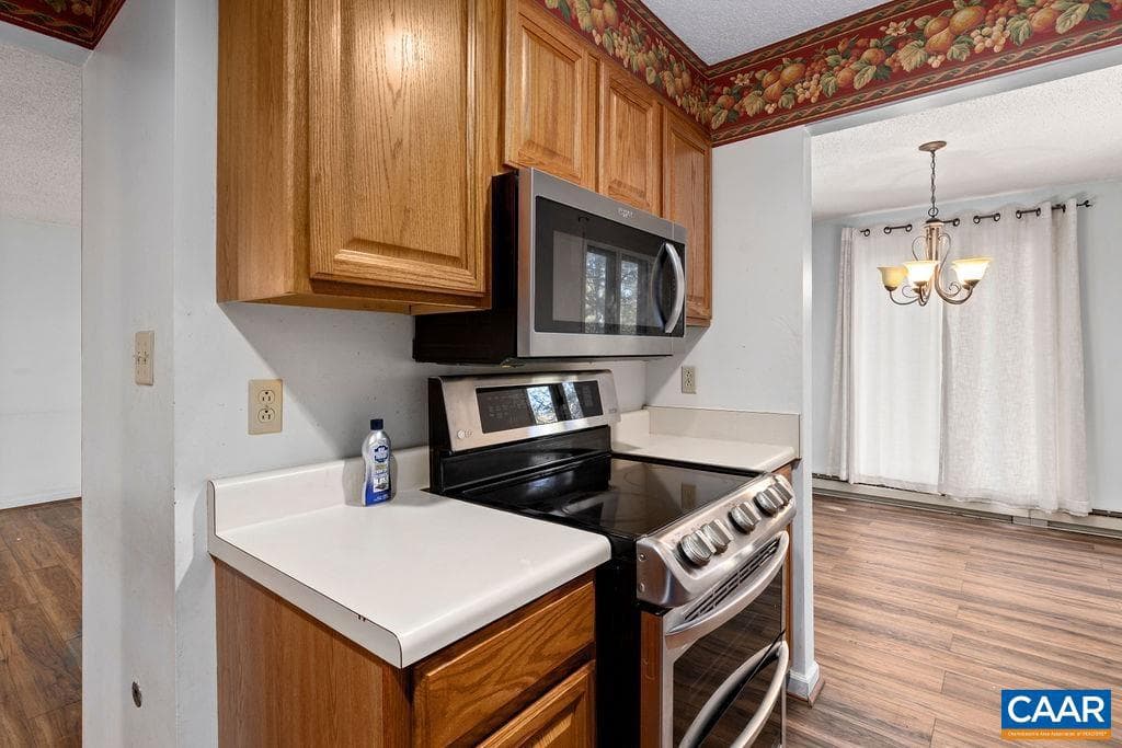 2025 Stone Ridge Condos photo 9