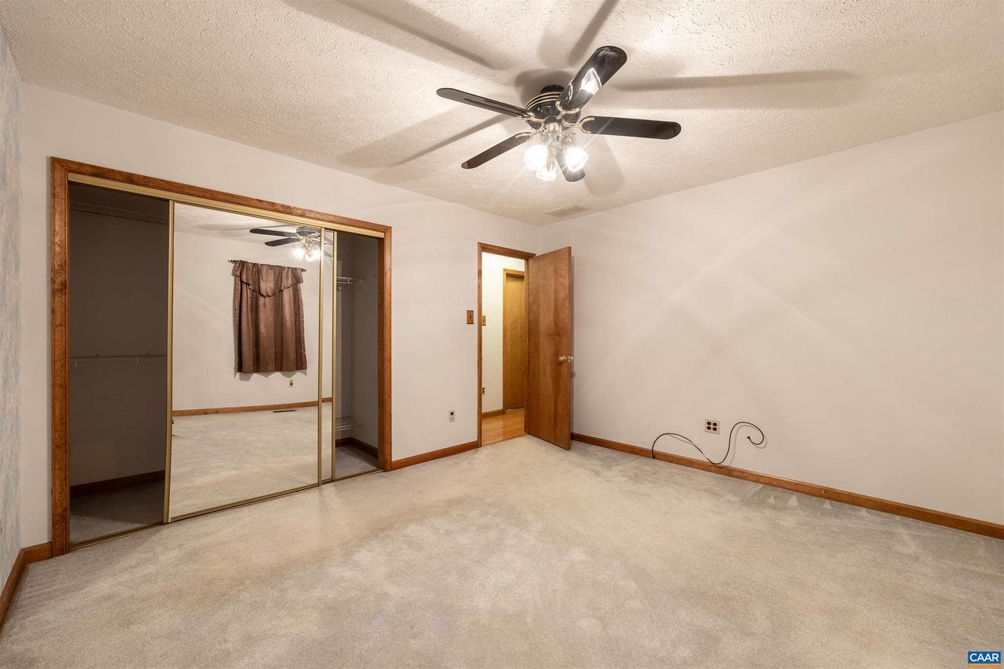210 Pasture Ln photo 19