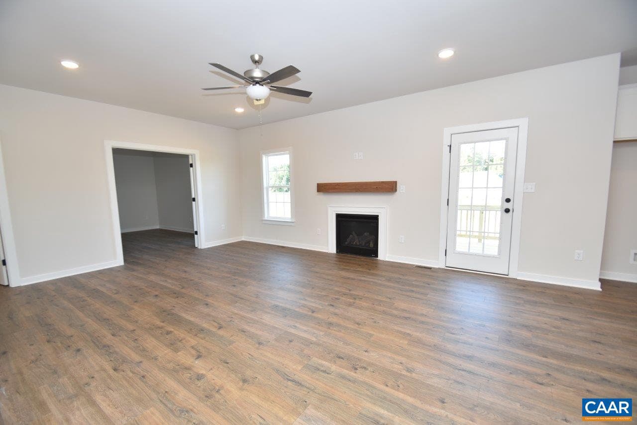 464 Forest Glen Ln #fg 22 photo 18