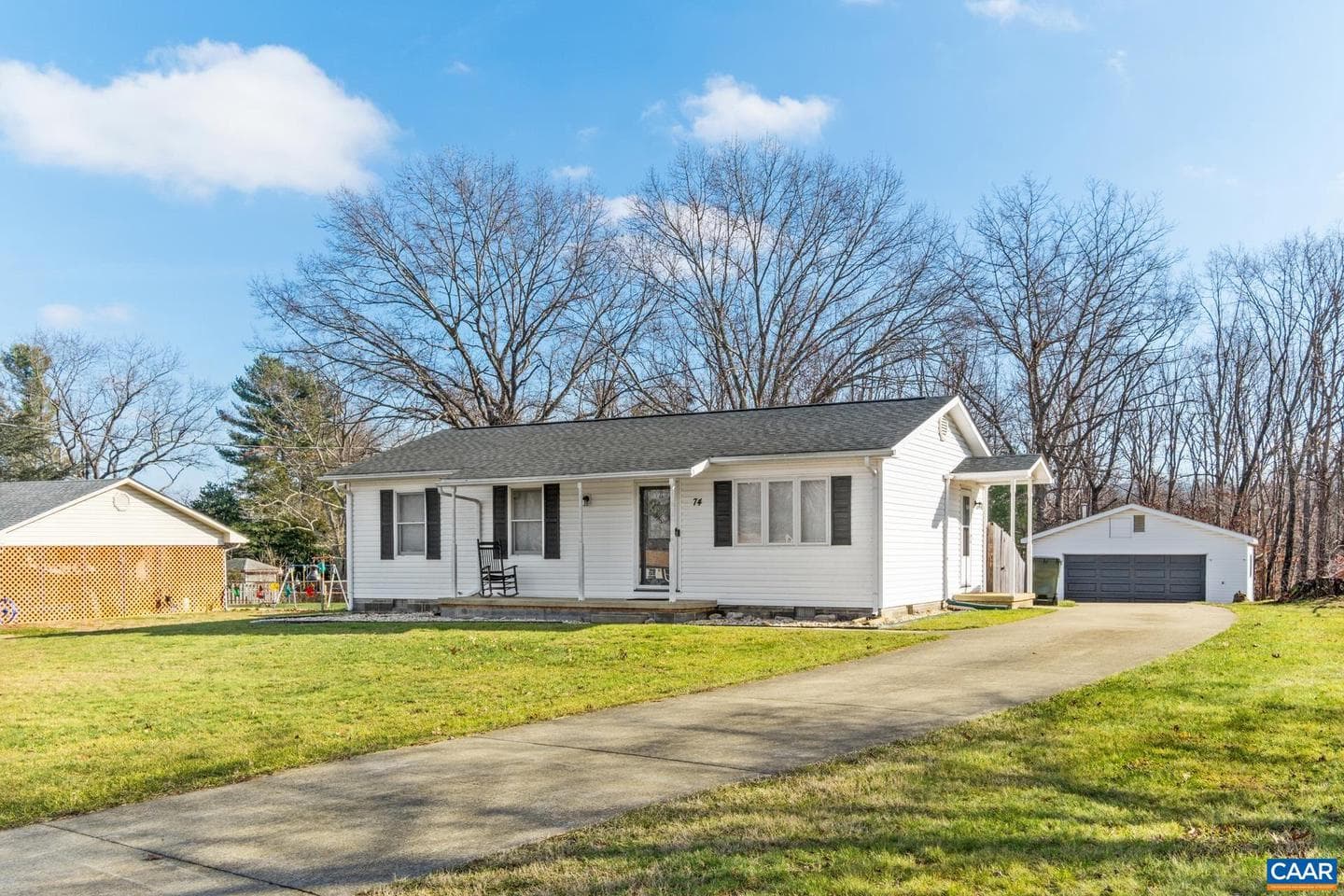 74 View Dr photo 1