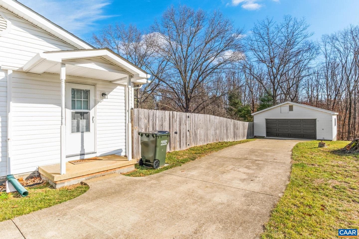 74 View Dr photo 4