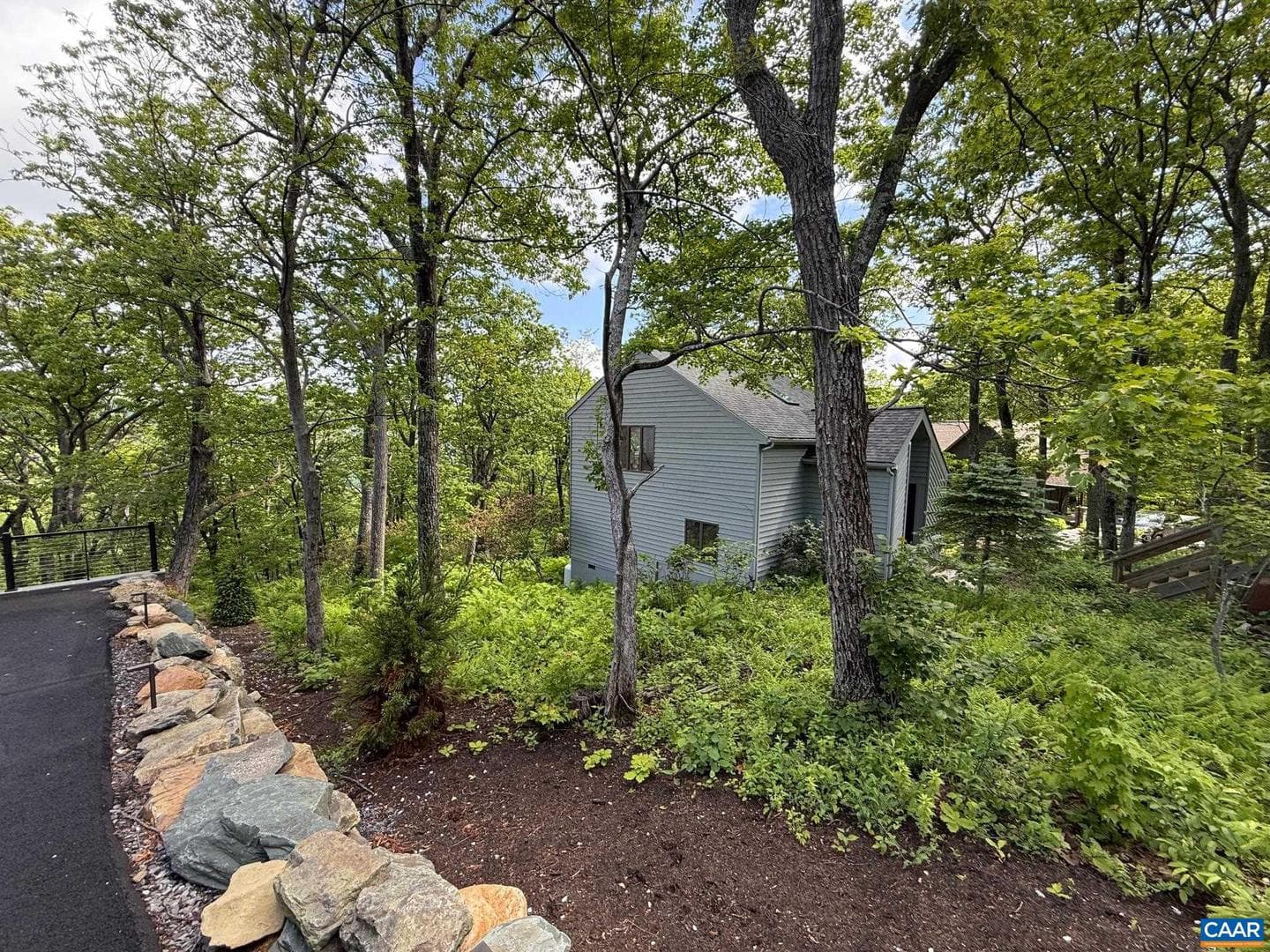 100 North Rock Tree Ln photo 2
