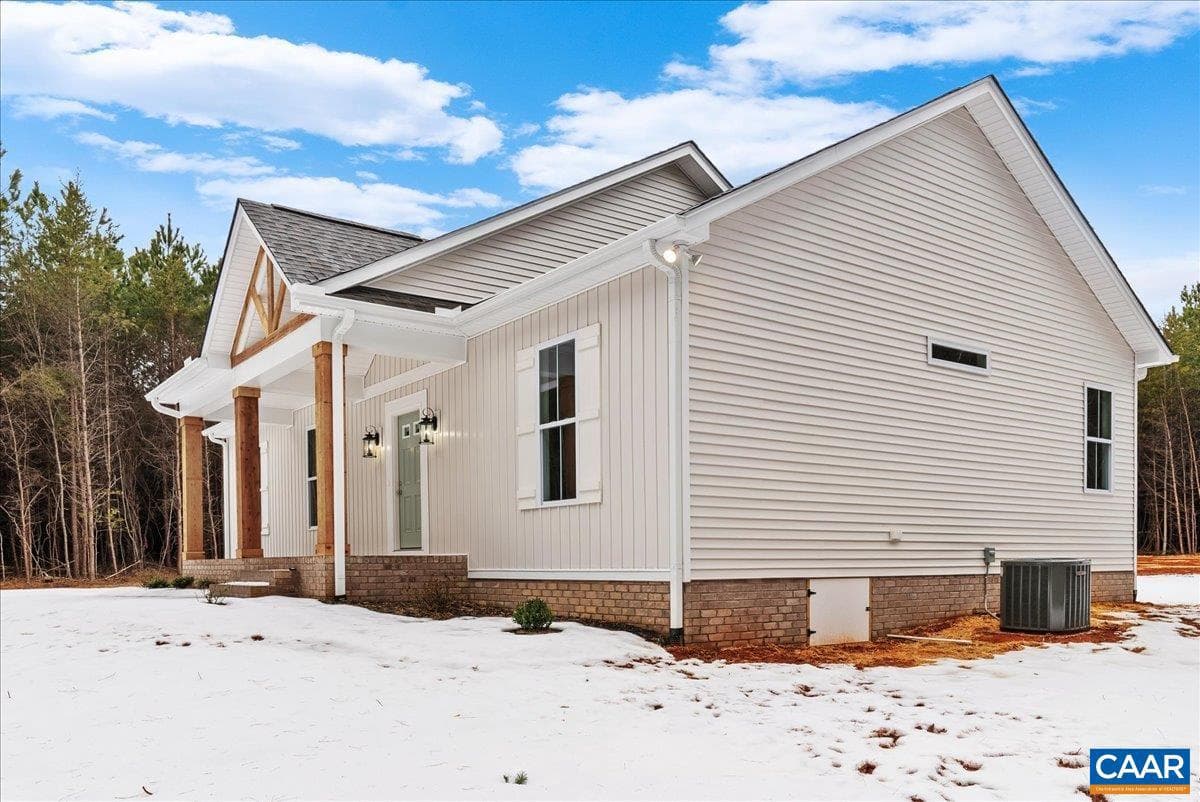 292 Lunenburg County Rd, Lunenburg