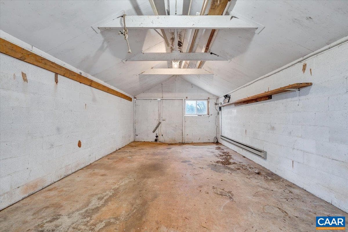 2420 James River Rd photo 41