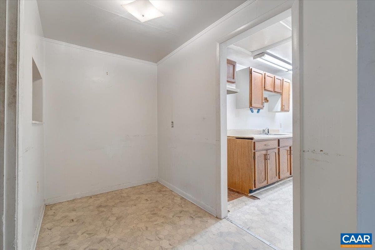 2420 James River Rd photo 51