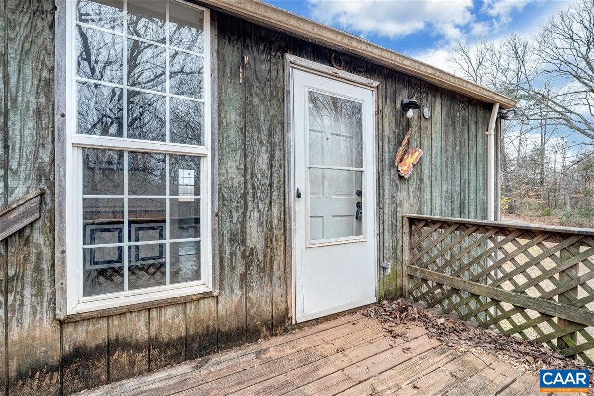 2420 James River Rd photo 55