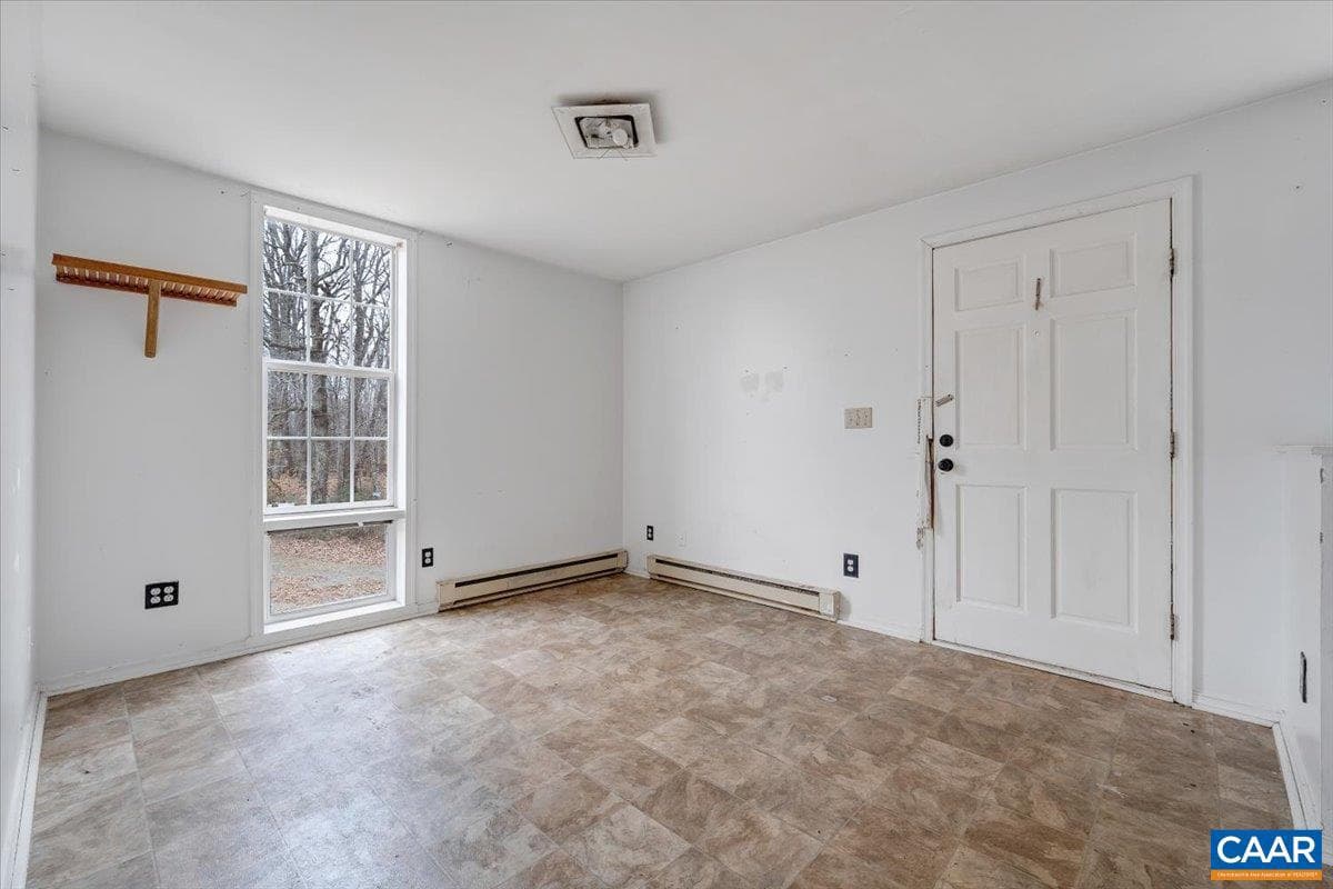 2420 James River Rd photo 57