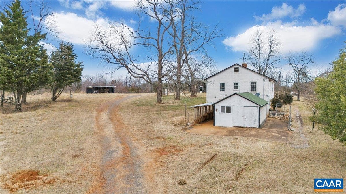 2420 James River Rd photo 64