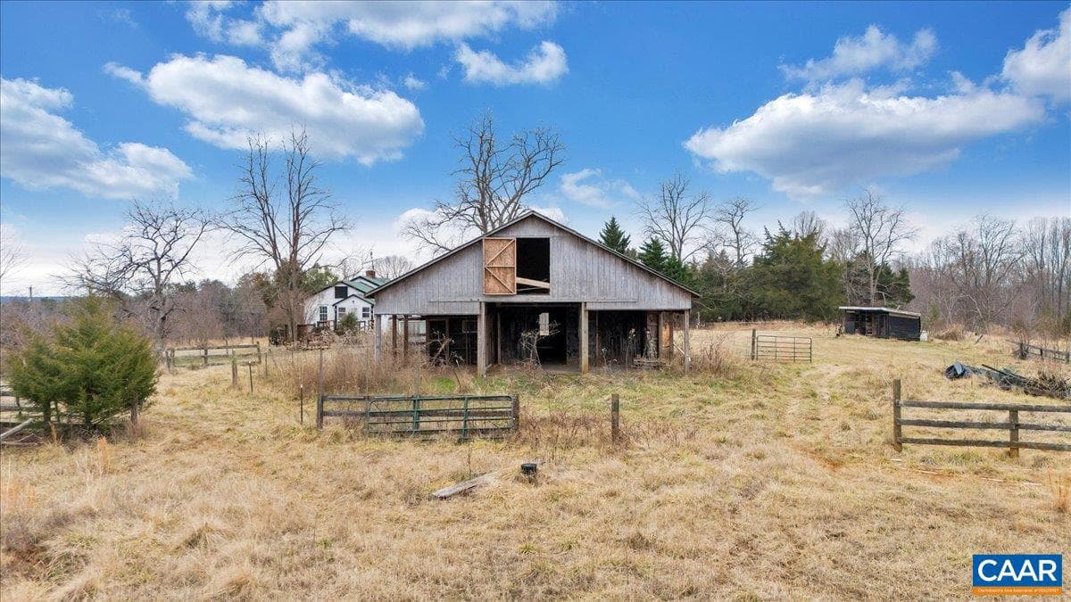 2420 James River Rd photo 70
