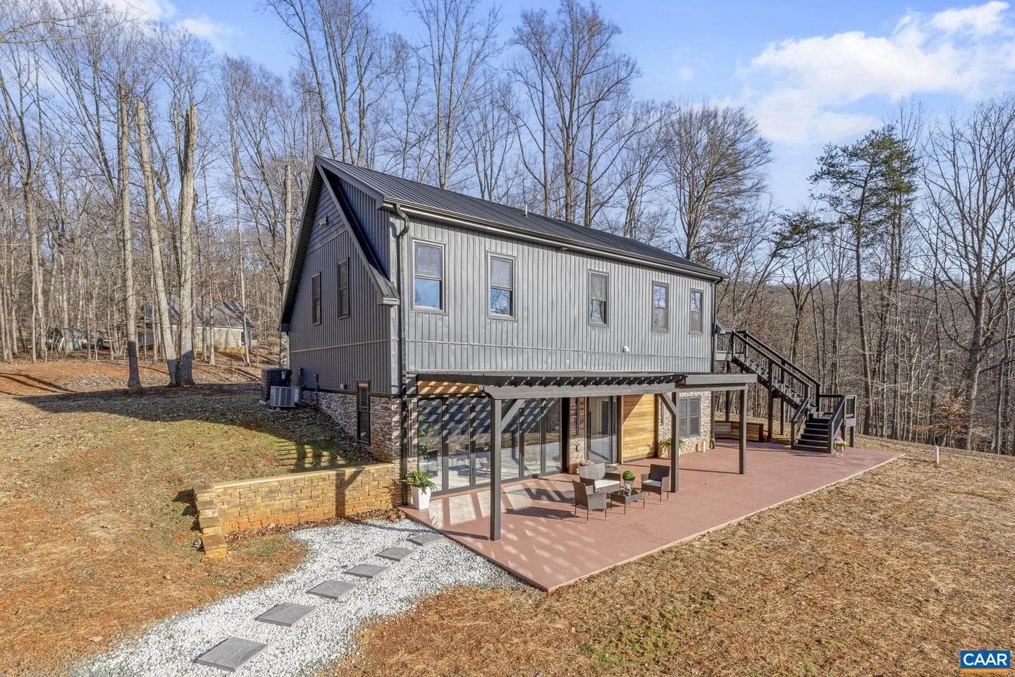 453 Rocky Hollow Rd photo 2