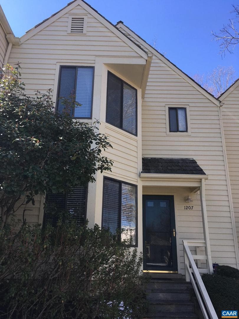 1207 Chatham Rdg photo 1