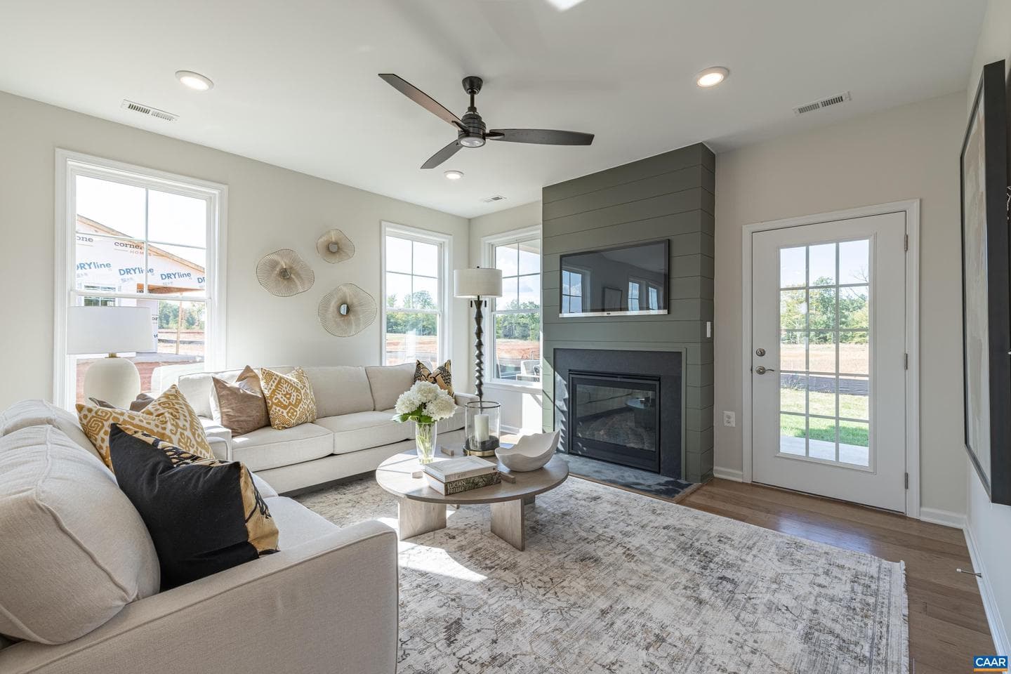 531 Bayberry Ln photo 17