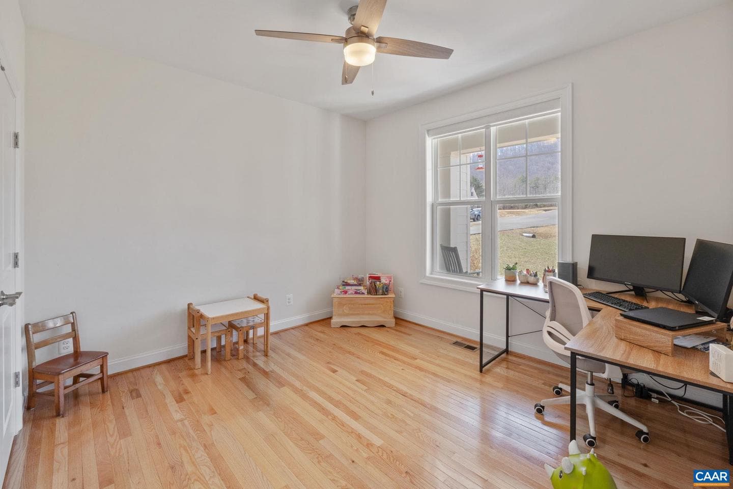 103 Bartholomew Pl photo 22