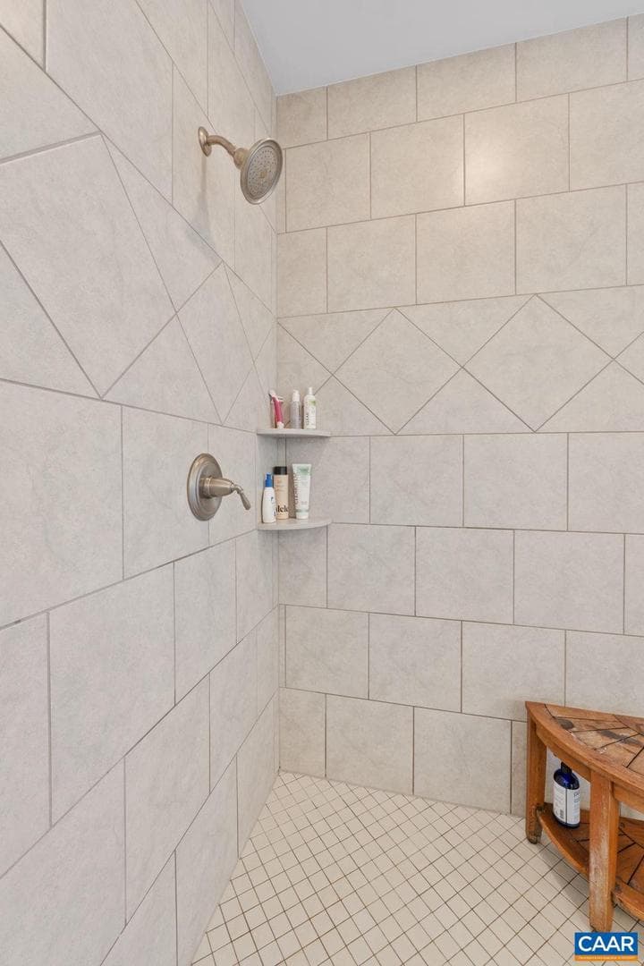 103 Bartholomew Pl photo 29
