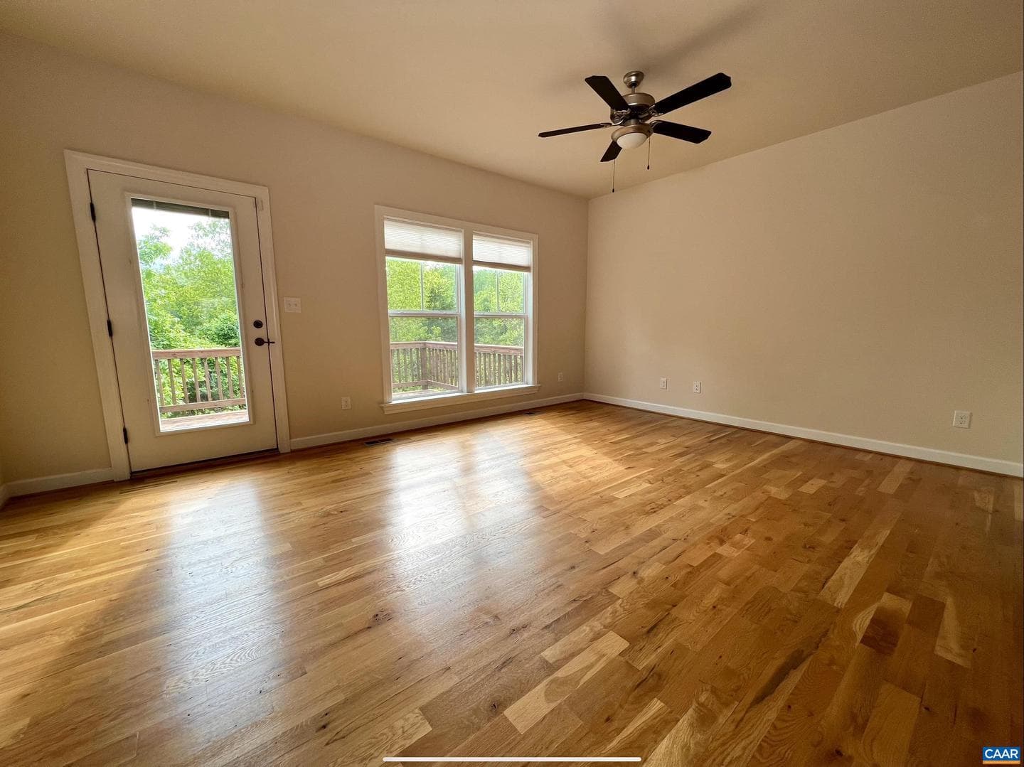 251 Huntley Ave photo 12
