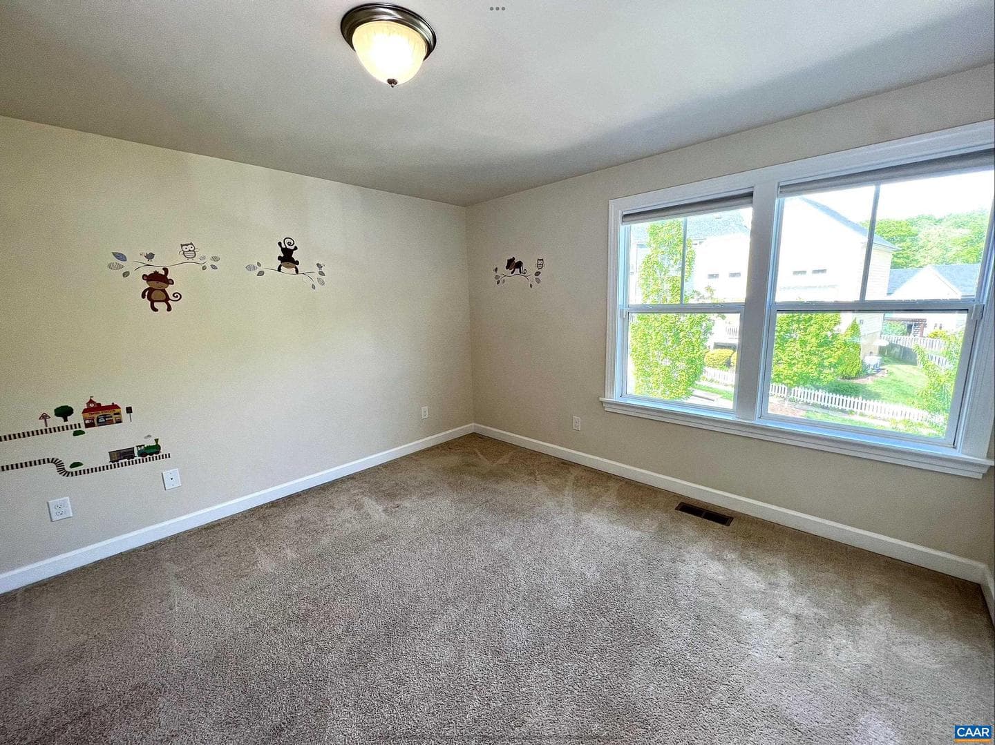 251 Huntley Ave photo 20