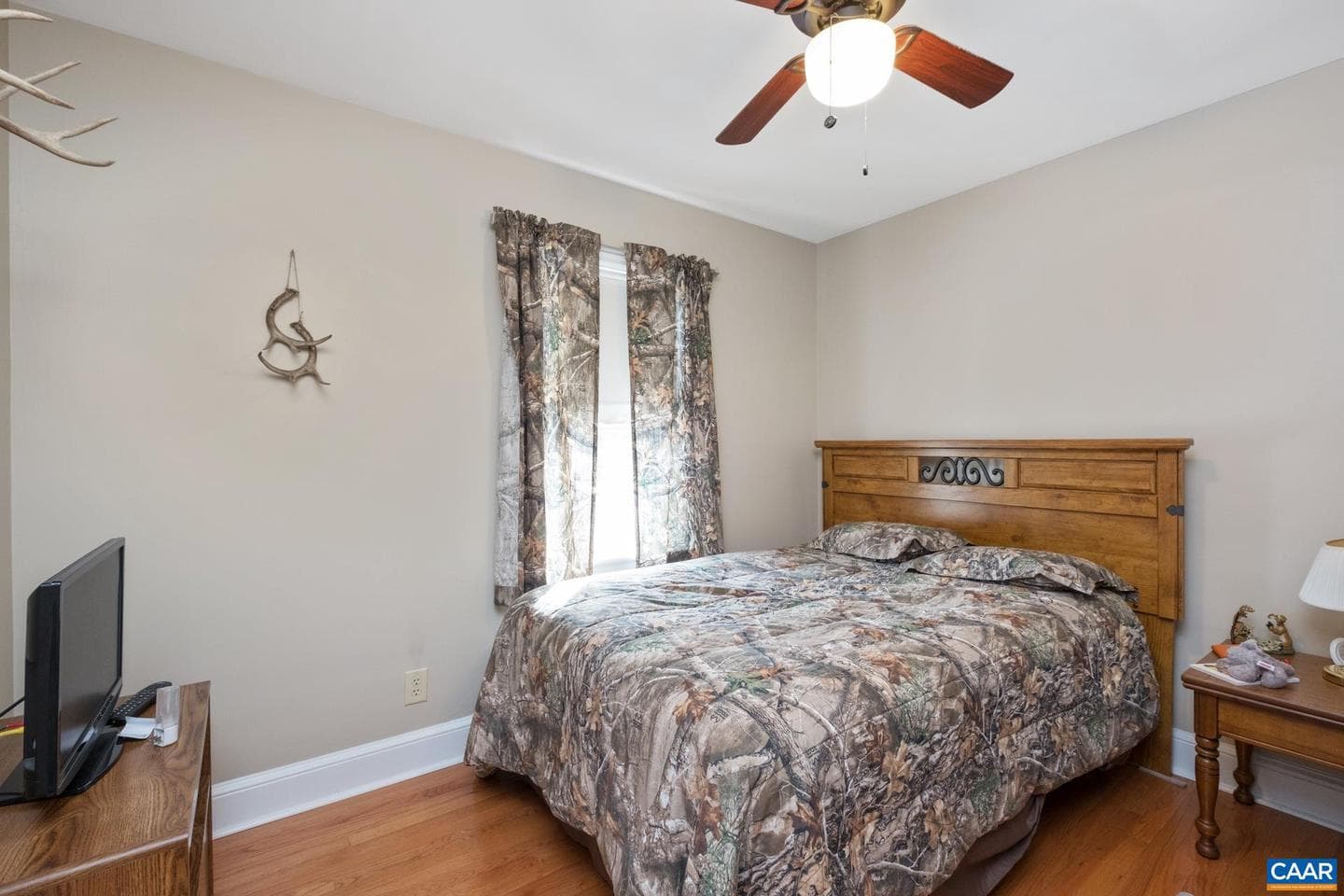 1513 Dennison Ave photo 16