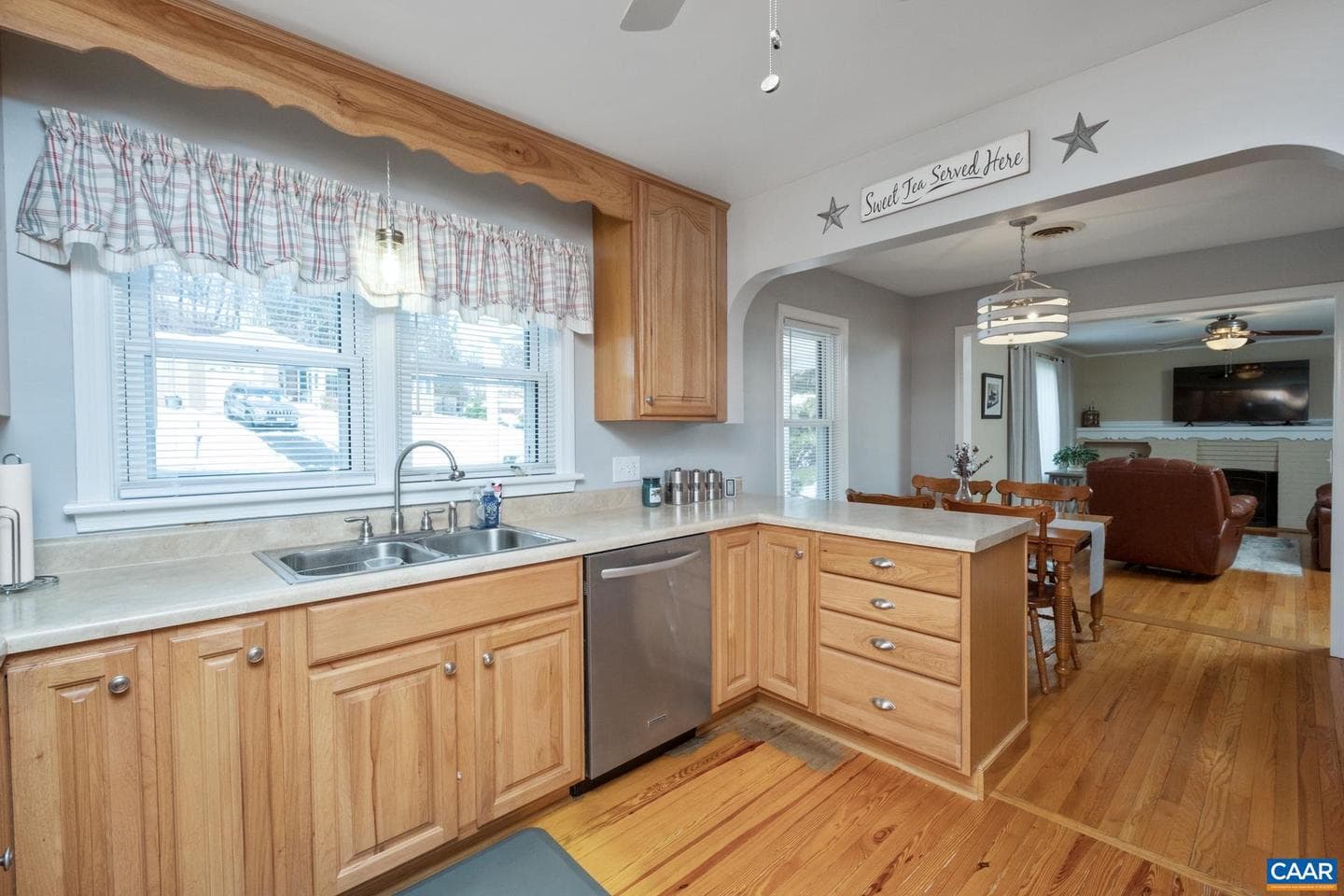 1513 Dennison Ave photo 9