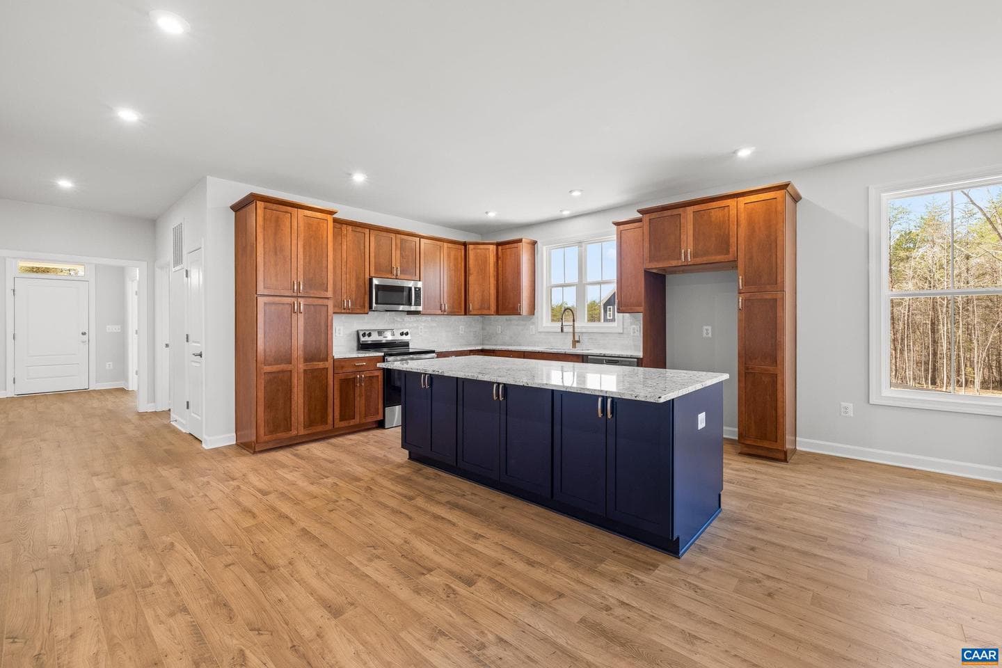 33 Whisperwood Ct photo 24
