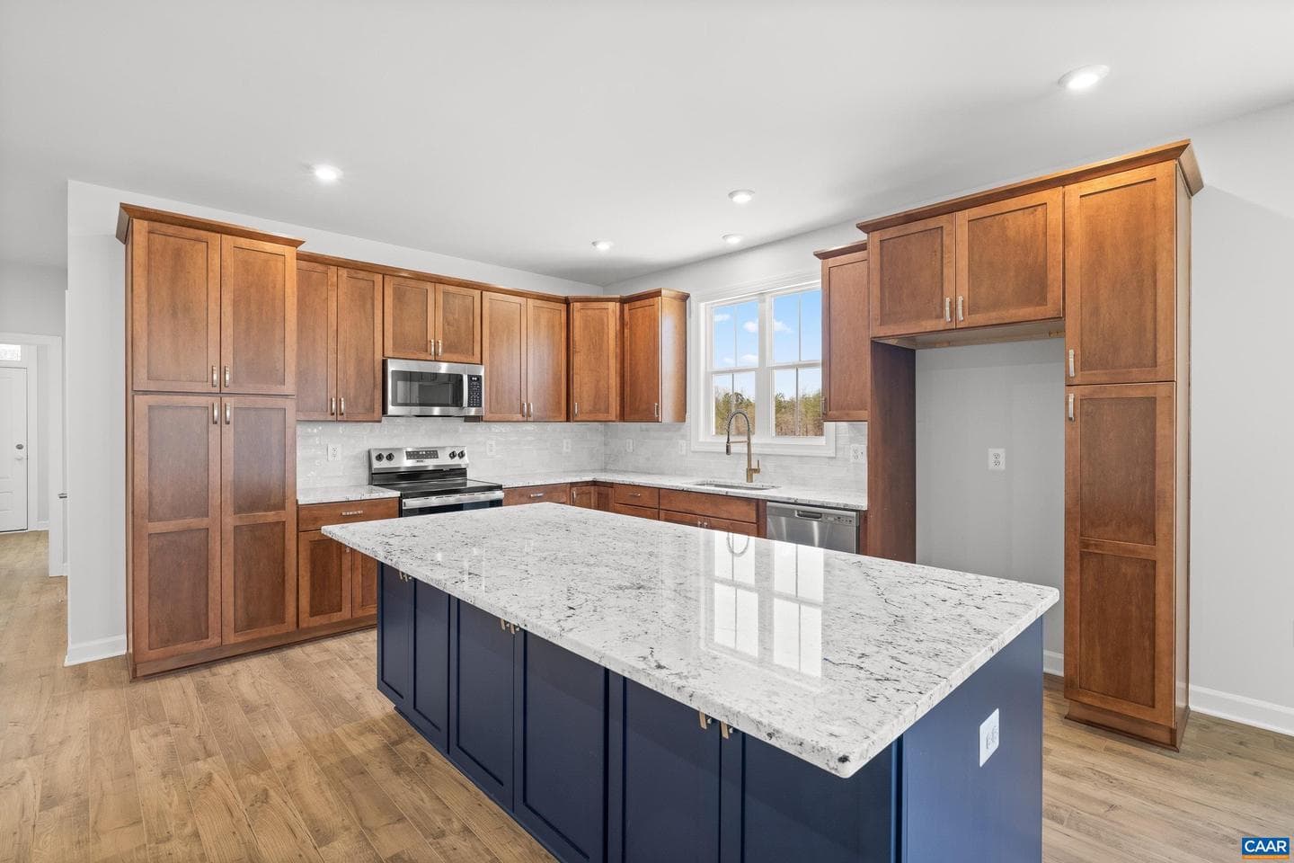 33 Whisperwood Ct photo 28
